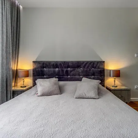 Monte Apartment *